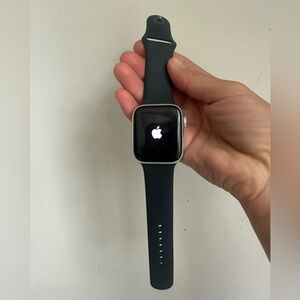 Apple Watch SE 44mm
